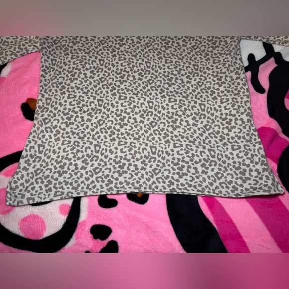 American Eagle Pullover - Picture 7 of 8